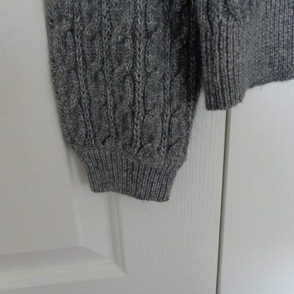 Abercrombie Fitch Women Gray Classic Fisherman Cable Knit Crew Neck Sweater Sz S - Picture 4 of 8